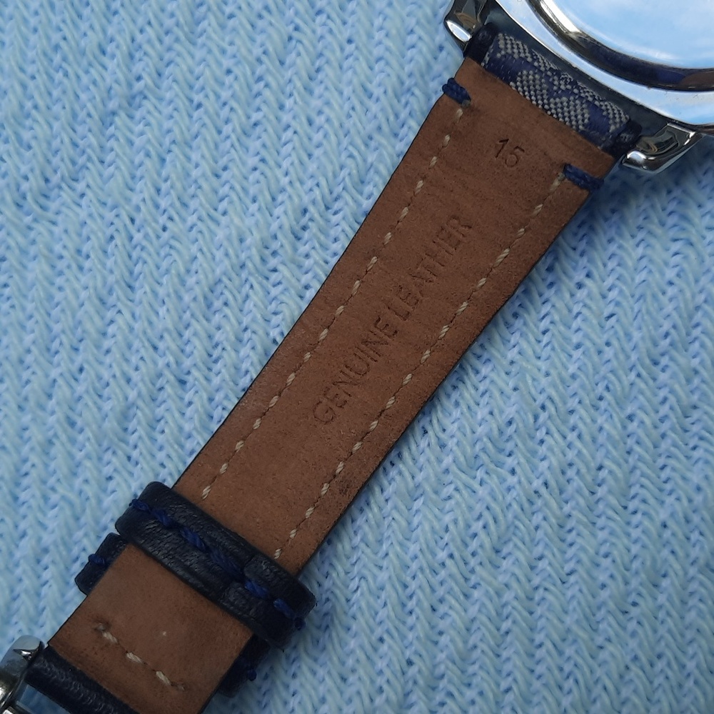 Coach watch - Picture 6 of 8